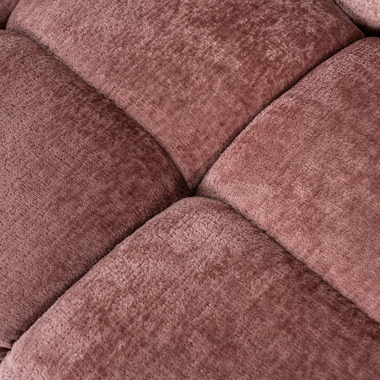 Dīvāns Charelle Richmond Interiors 74/258/106 cm Bergen 705 rose chenille
