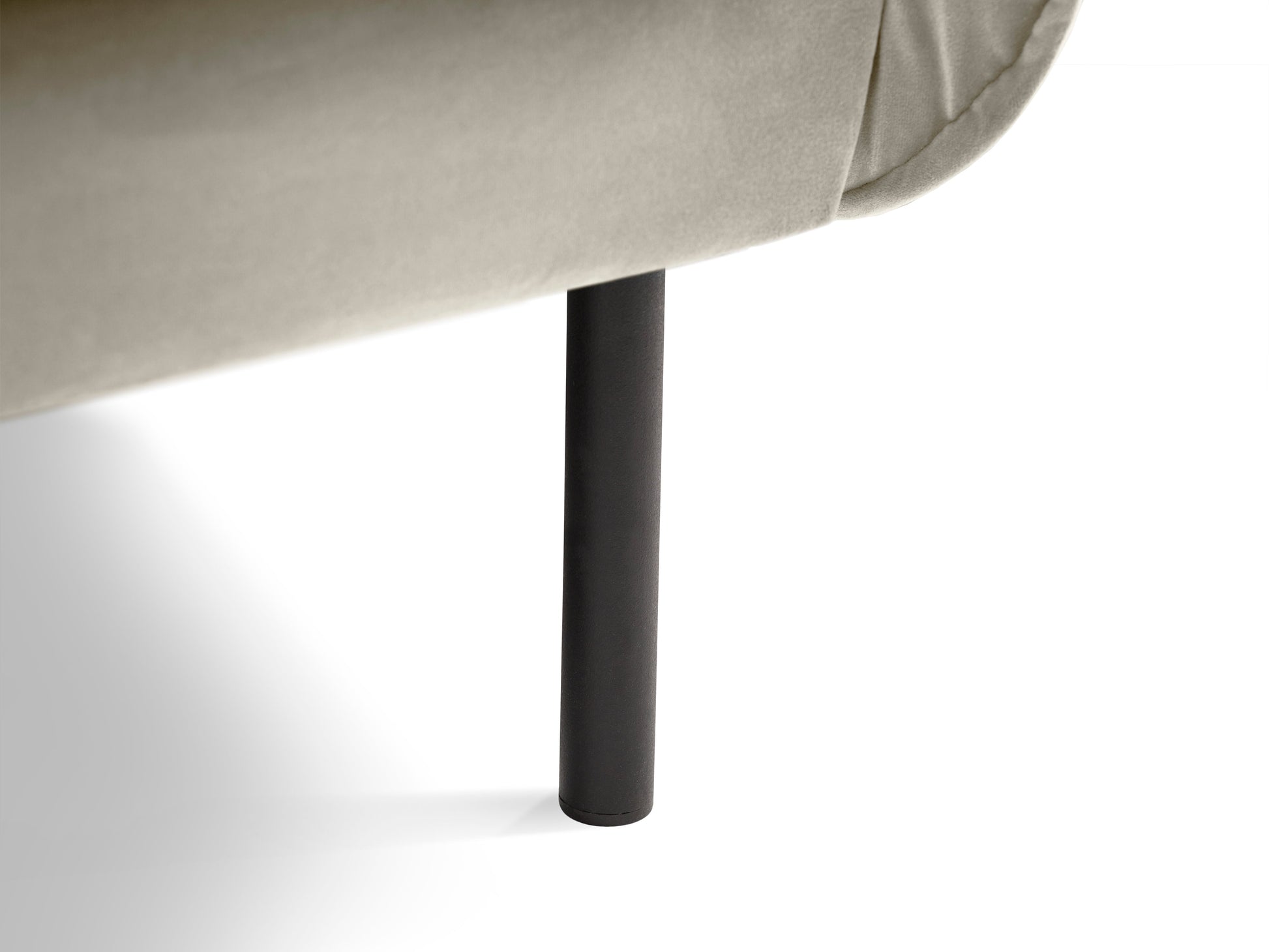 Atzveltnes krēsls Cosmopolitan Design Vienna samta 97x94x95 cm bēšs - N1 Home