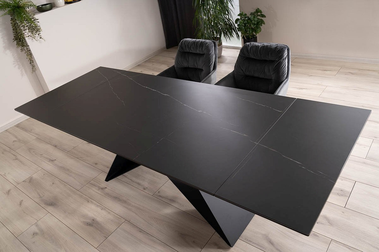 Westin keramikas galds, Sahara Noir 90x160-240 cm