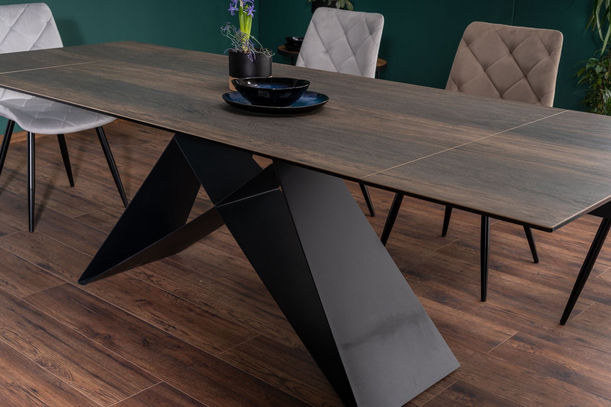 Westin keramikas galds, koka efekts 90x180-260 cm