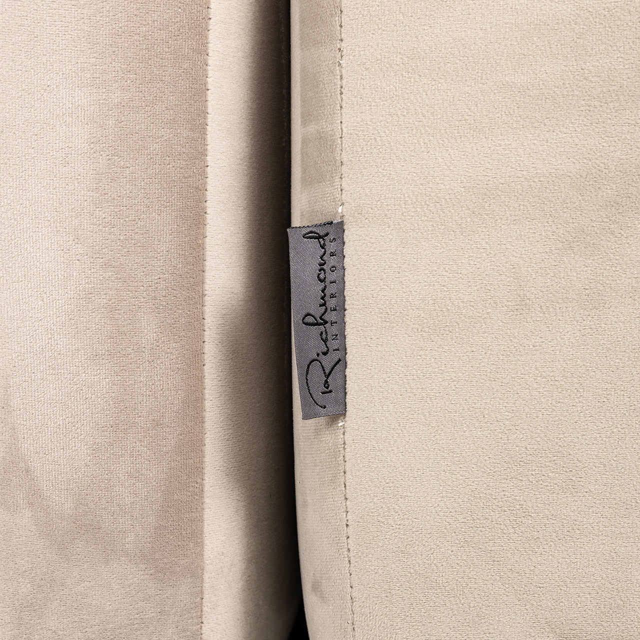 Диван Cube Richmond Interiors 76/325/195 см Quartz Khaki 903