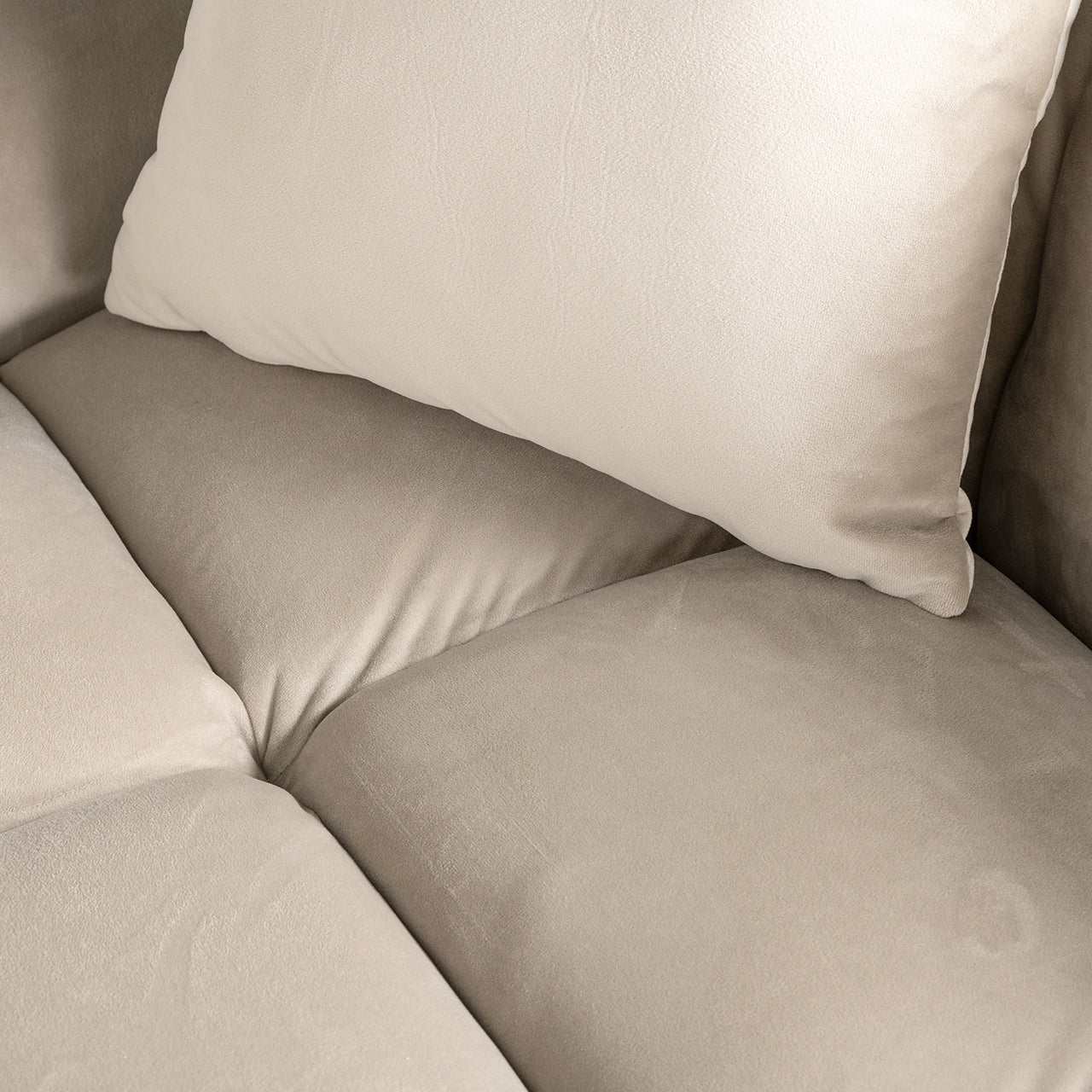 Диван Cube Richmond Interiors 76/325/195 см Quartz Khaki 903