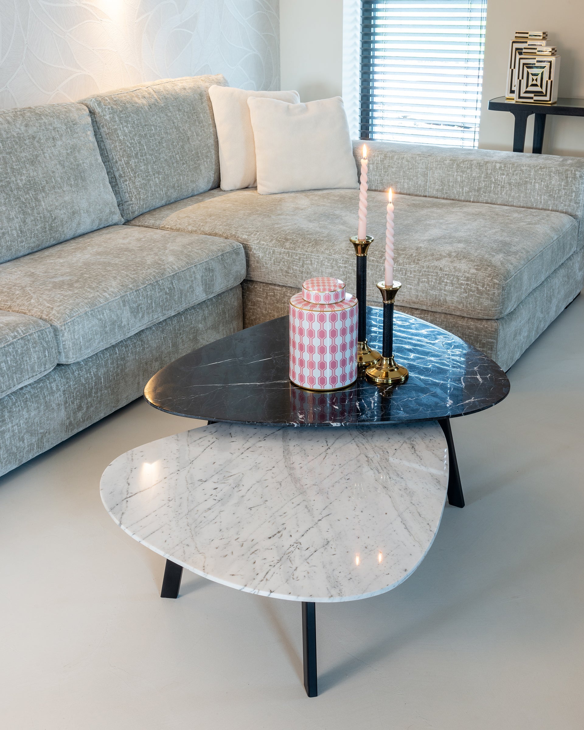 Kafijas galdiņi Trocadero, 2 gab. komplekts Richmond Interiors 33/87/78 cm melns/balts - N1 Home